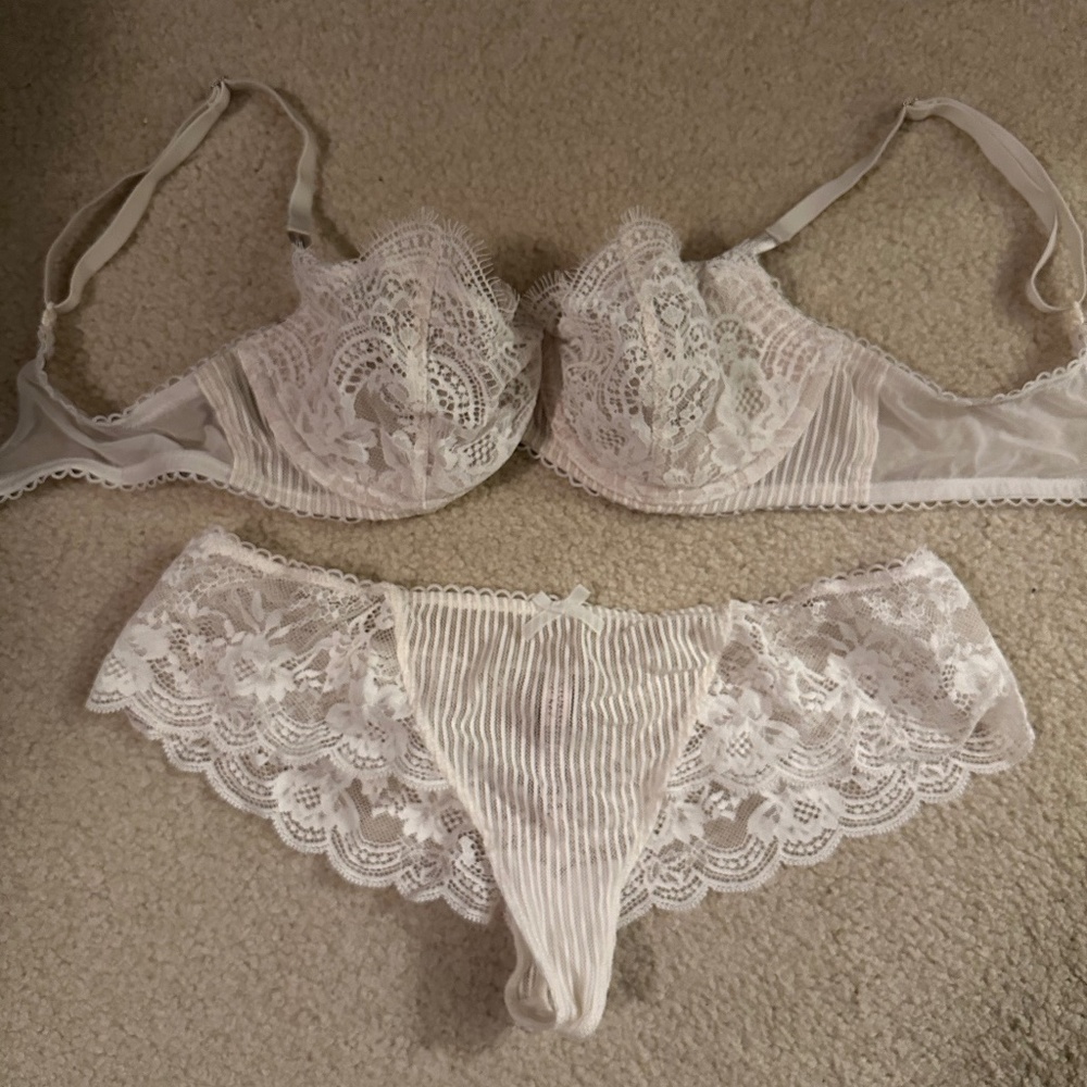 2 Bridal Lingerie sets